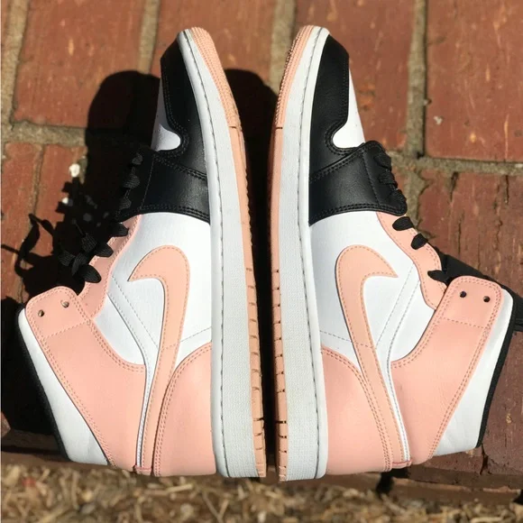 Air Jordan 1 Mid Crimson Tint Size 8.5 - Picture 5 of 7
